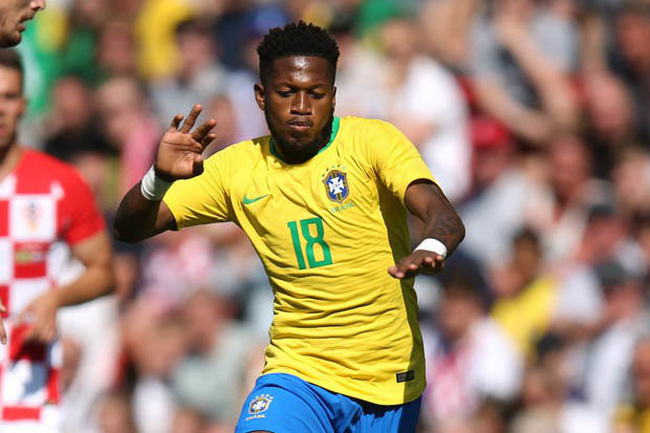 Fred bấm bóng như bị Pogba nhập, kiến tạo đẳng cấp cho Neymar mở tỉ số vào lưới Brazil - Ảnh 1
