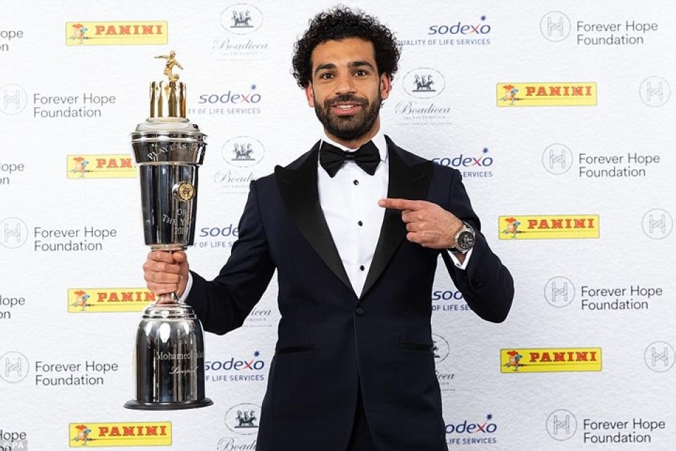 Vượt qua Ronaldo và Messi, Salah đòi lại công bằng với giải thưởng cá nhân cao quý - Ảnh 1