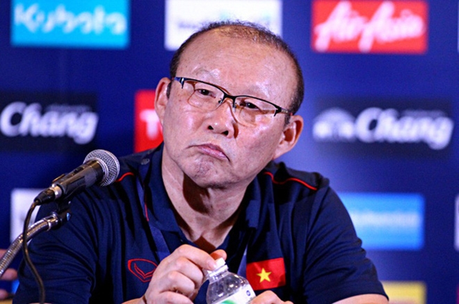 HLV Park Hang-seo giải thích nguyên nhân muốn thay đổi đội trưởng của ĐT Việt Nam - Ảnh 1