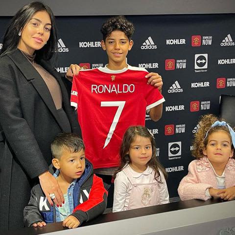 Ronaldo có bao nhiêu con? - Ảnh 1