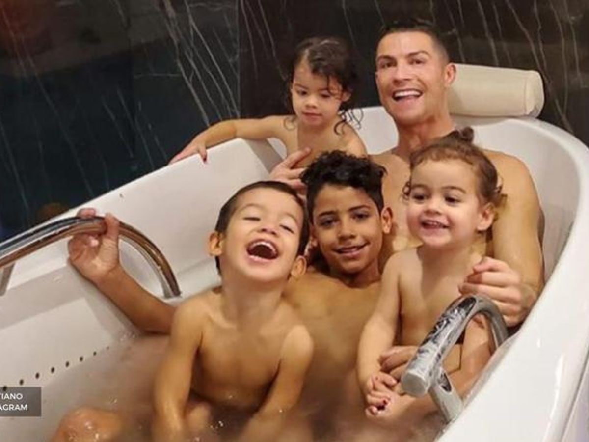 Ronaldo có bao nhiêu con? - Ảnh 2
