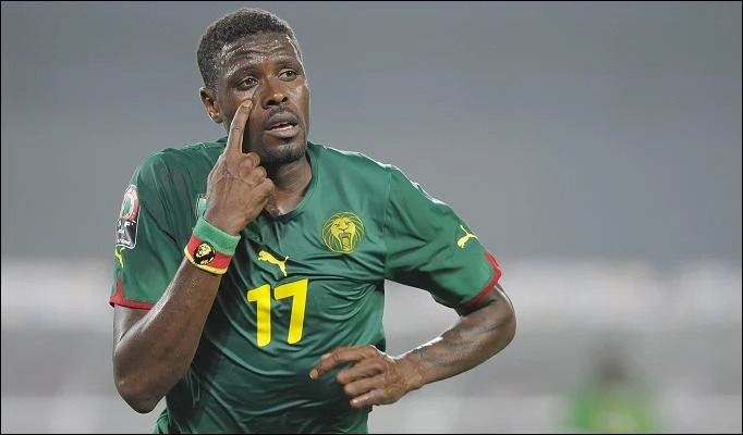 Cầu thủ Cameroon phải hối lộ để được dự World Cup - Ảnh 1