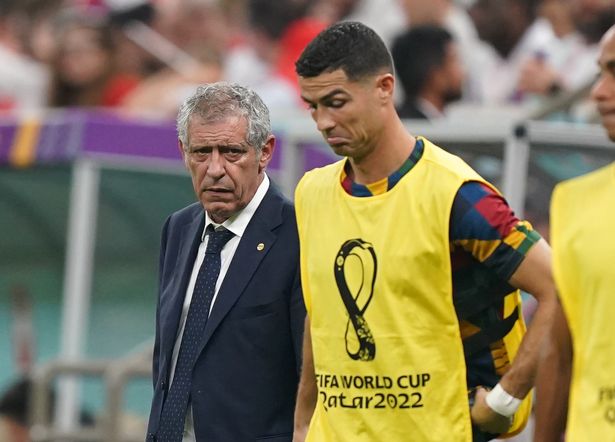 HLV Bồ Đào Nha ám chỉ bị sa thải vì Ronaldo - Ảnh 2