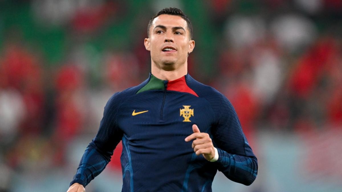 Chủ tịch của Frankfurt xác nhận từ chối CV của Ronaldo - Ảnh 2