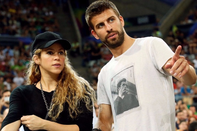 Bố mẹ của Pique bị con dâu cũ Shakira khủng bố tinh thần - Ảnh 1