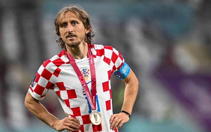 Real ra điều kiện cực khó để gia hạn với Modric - Ảnh 2