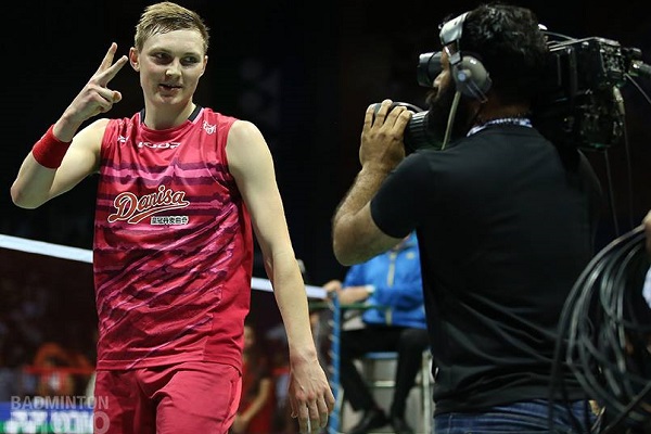 Trực tiếp cầu lông Viktor Axelsen vs Chen Long, 17h ngày 3/8