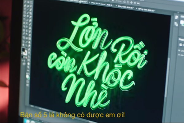 Trúc Nhân mang đến thử thách #callmomchallenge từ lời bài hát Lớn rồi còn khóc nhè lyric