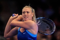 Nadal “thoát chết” tại Tứ kết Pháp mở rộng trong khi Sharapova thua chóng vánh