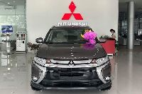 Giá Mitsubishi Outlander 2018 tại Việt Nam