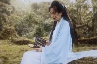 Lời bài hát Yêu là kiếp mộng lyrics: Mối tình Lan Lâm Những cô gái trong thành phố lay động lòng người