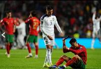 Ronaldo bật khóc, ɴéᴍ ᴛấᴍ băng đội trưởng khi BĐN không thể đi thẳng World Cup 2022