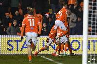 Soi kèo xiên sáng nhất hôm nay 8/1: Hartlepool vs Blackpool