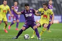 Soi kèo hiêp 1 Perth Glory vs Melbourne Victory, 18h05 ngày 6/4