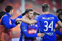 Nhận định, soi kèo Piast Gliwice vs Karkonosze, 18h00 ngày 18/12