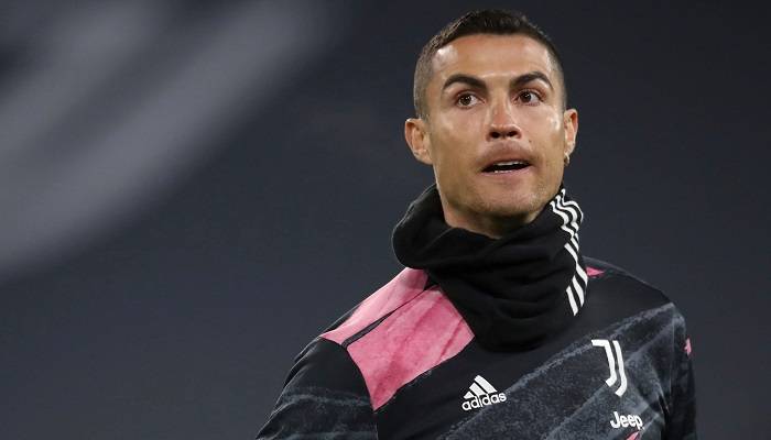 Cristiano Ronaldo bị cảnh sát điều tra vì nghi phá vỡ quy định Covid-19