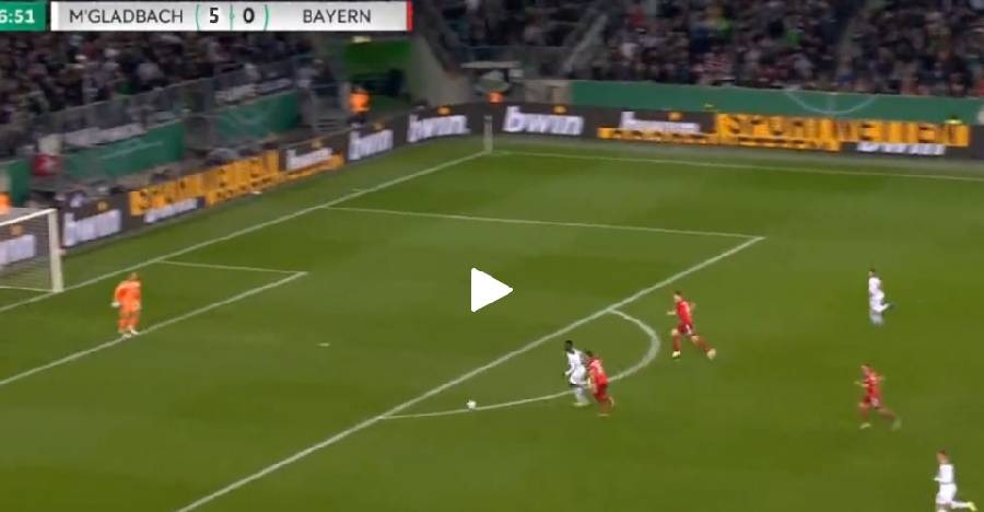 VIDEO : Embolo tự làm tự ăn, ghi bàn đẳng cấp giúp Monchengladbach 5-0 vs Bayern Munich