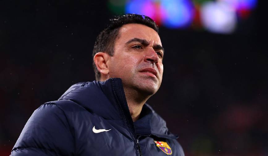 Xavi cảm thấy tự hào khi Barca cầm hoà được Sevilla dù chơi hơn người